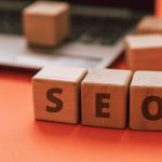 Qual a melhor plataforma para criar sites para SEO/GEO?